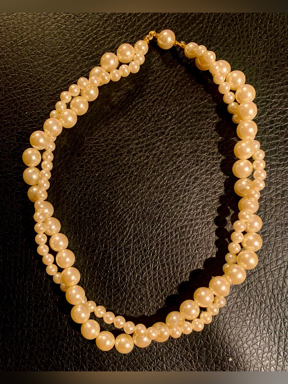 Classic Pearl Twisted Necklace - Cream Pearl